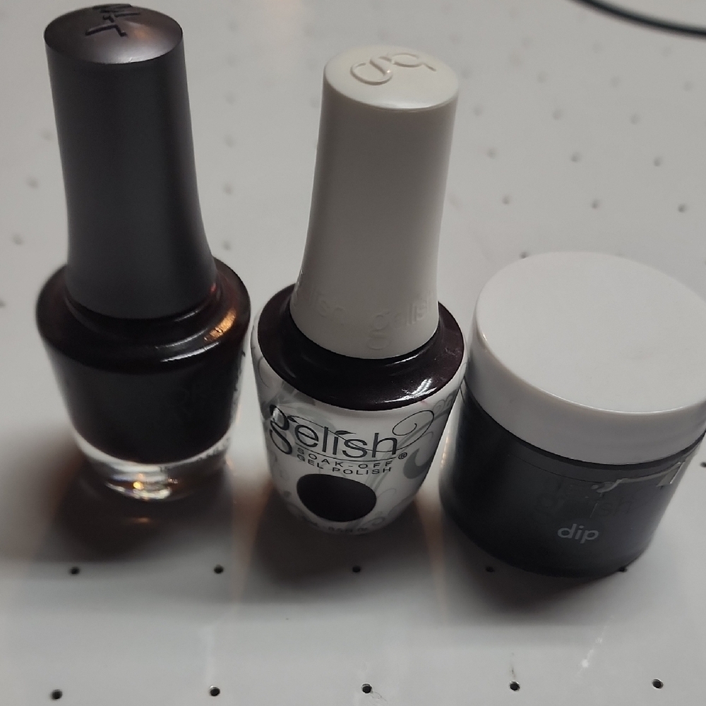 Gelish Nail Polish Set - Black and White